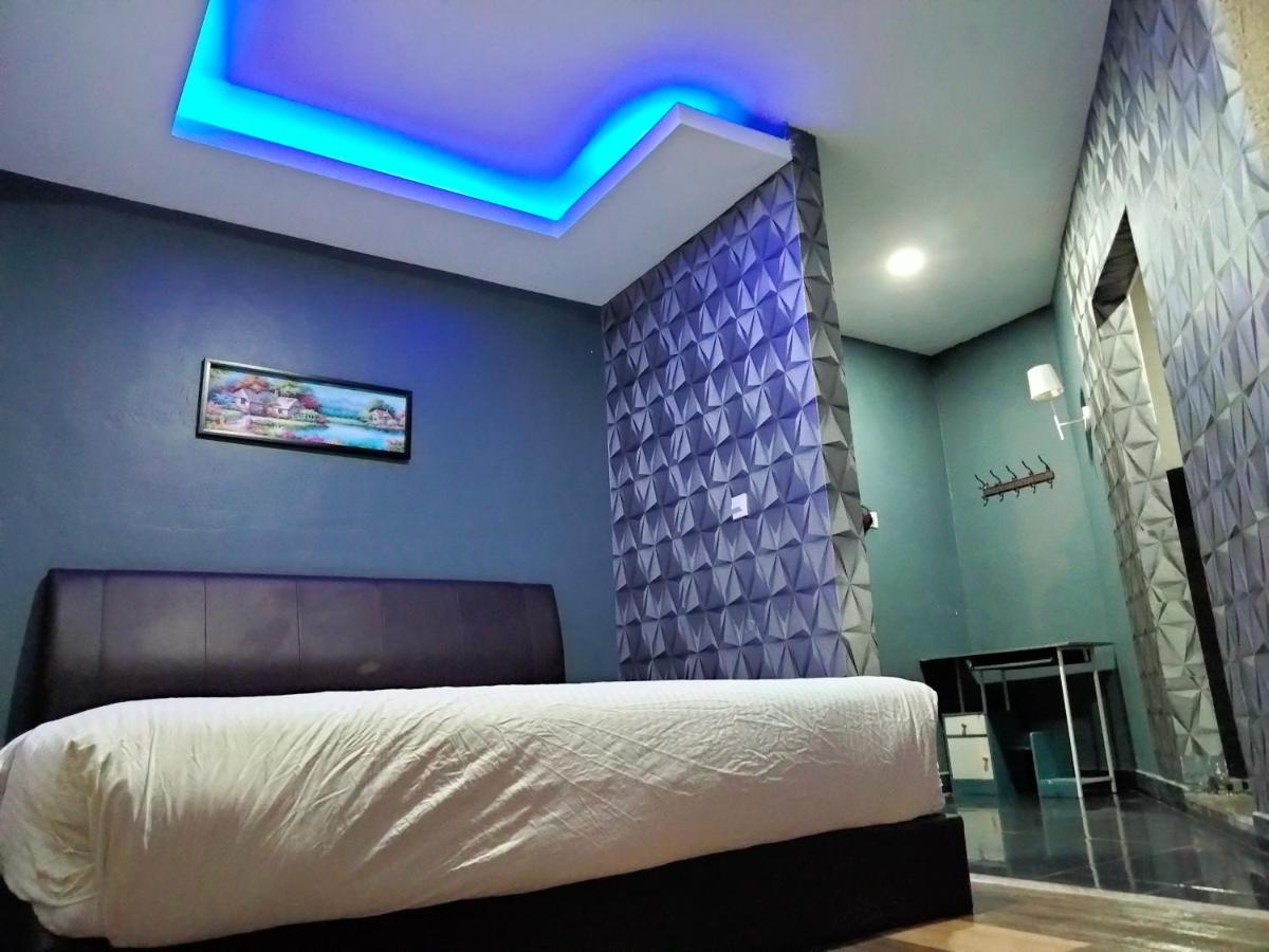 Pine Hotel Batu Gajah Exterior photo